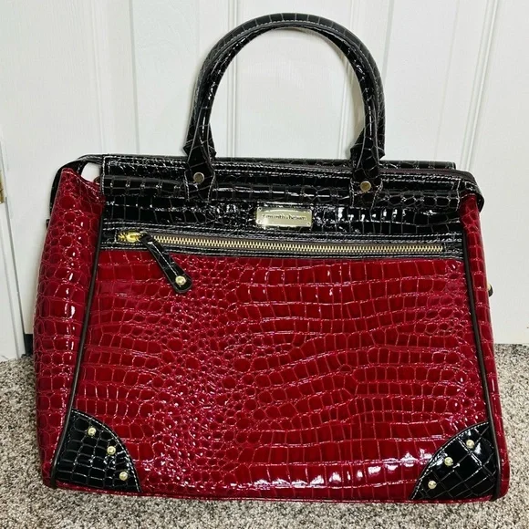 Samantha Brown NEW Red Black Travel Bags 5 piece set Set, passport, makeup bags - Picture 11 of 16